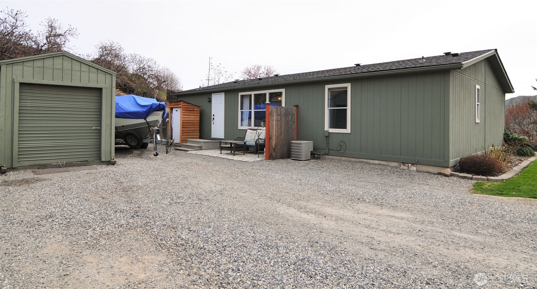 1698 Sunset Drive Wenatchee, WA 98801 - Photo 17 of 22