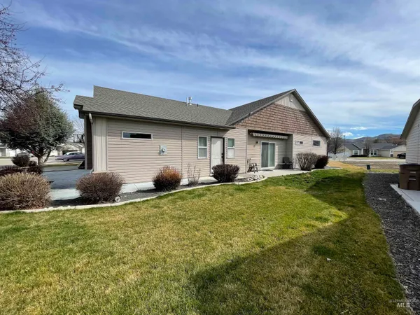 $1 | 868 South Beaver Creek Way, Emmett, ID 83617