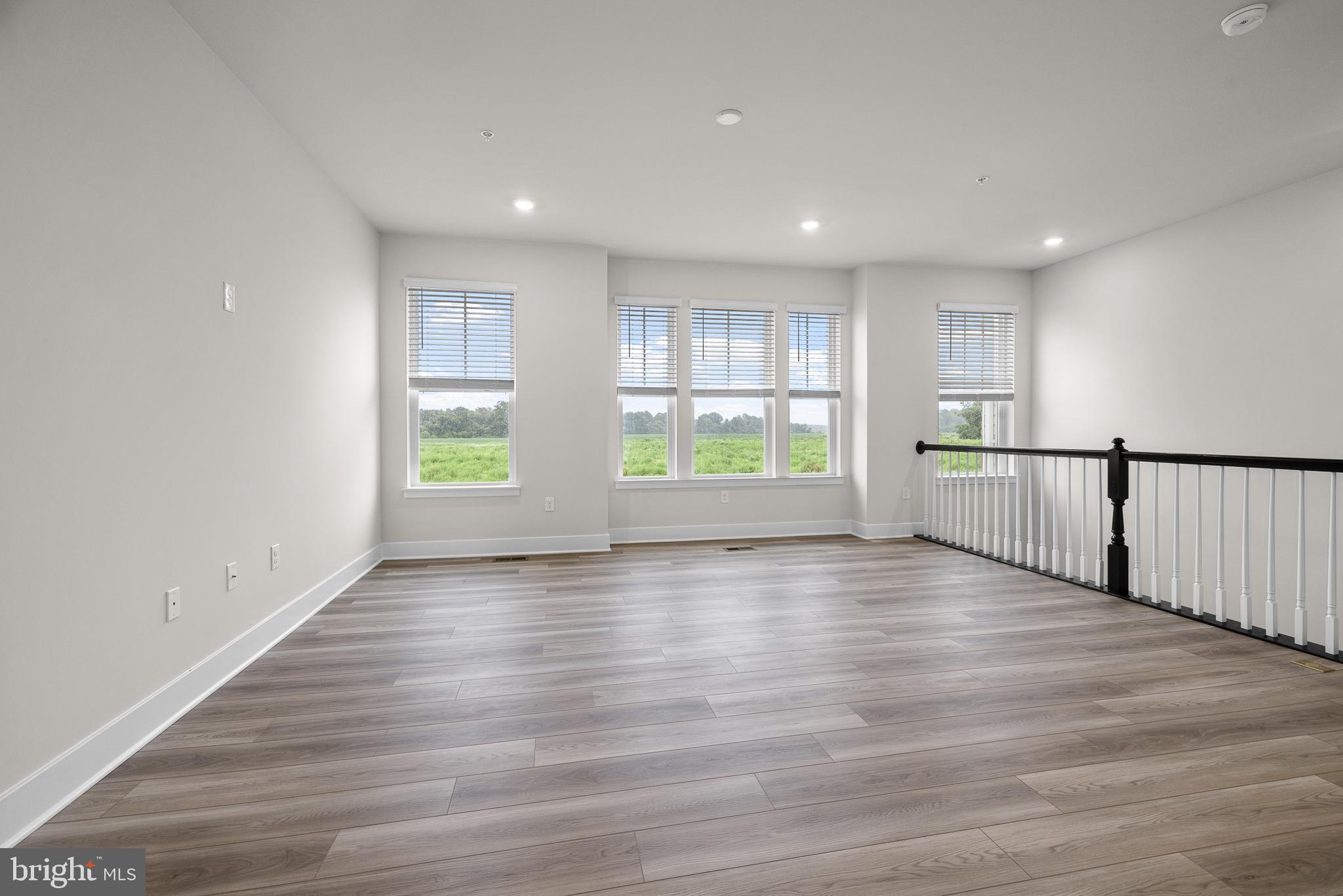 1812 Smith Is Road Baltimore, MD 21244 - Photo 8 of 15 Great Room