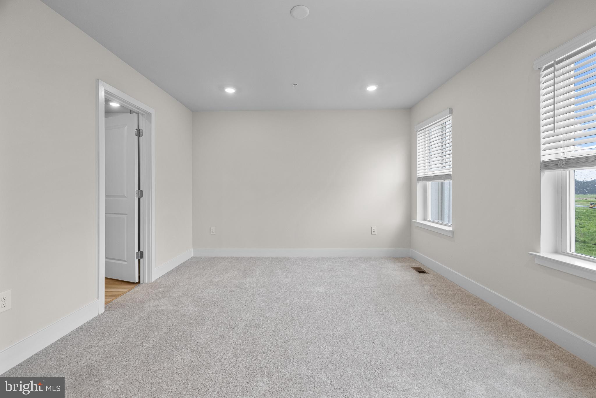 1812 Smith Is Road Baltimore, MD 21244 - Photo 10 of 15 Owner's Suite