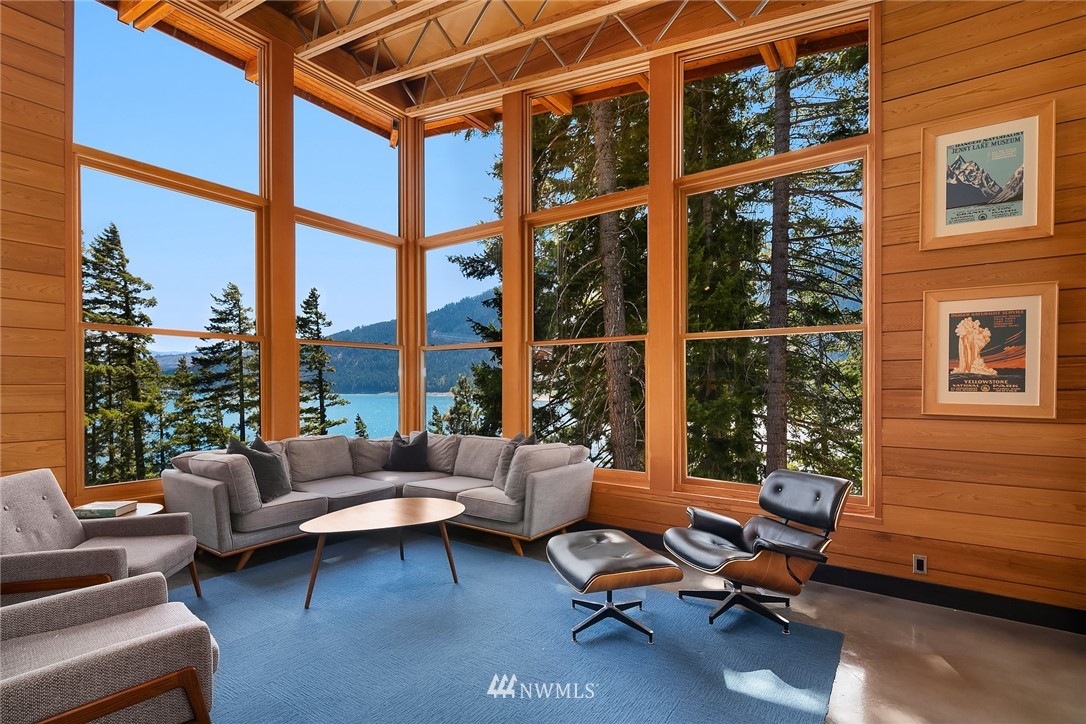 821 Timber Cove Drive Ronald, WA 98940 - Photo 15 of 40 a building outdoor space with patio furniture