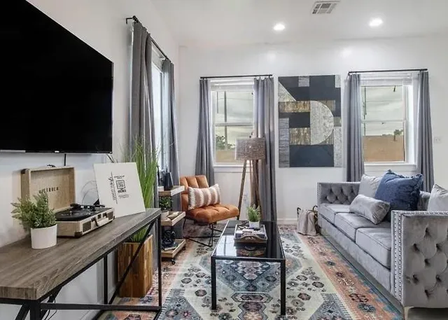 $1,850 | 2318 Martin Luther King Jr Boulevard, New Orleans, LA 70113