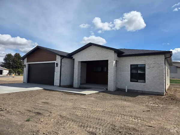 $332,710 | 2339 Bristol Avenue, Burley, ID 83318