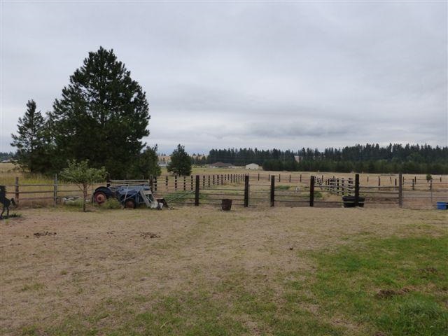 18710 North Division Road Colbert, WA 99005 - Photo 15 of 20