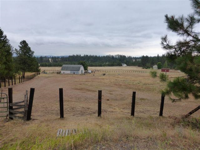 18710 North Division Road Colbert, WA 99005 - Photo 8 of 20