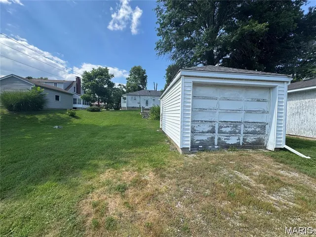 $1,800 | 508 West Legion Avenue, Columbia, IL 62236