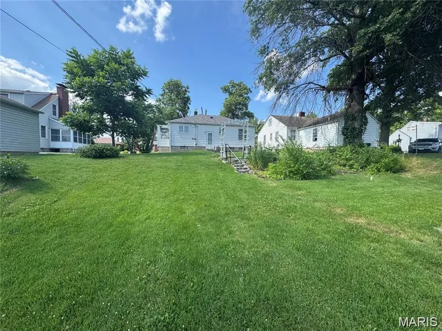 $1,800 | 508 West Legion Avenue, Columbia, IL 62236