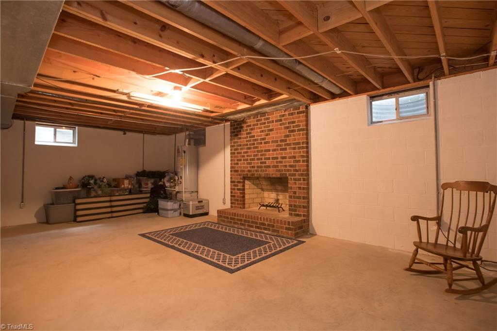 1301 Robinhood Road High Point, NC 27262 - Photo 23 of 28 Gallery Image 23