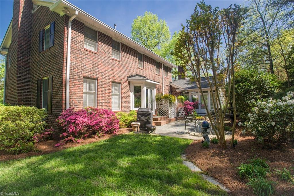 1301 Robinhood Road High Point, NC 27262 - Photo 24 of 28 Gallery Image 24