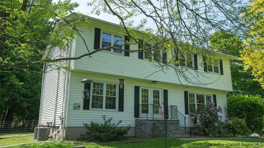 20 Van Orden Road Milton, NY 12547 - Photo 31 of 32 front view of a house with a yard