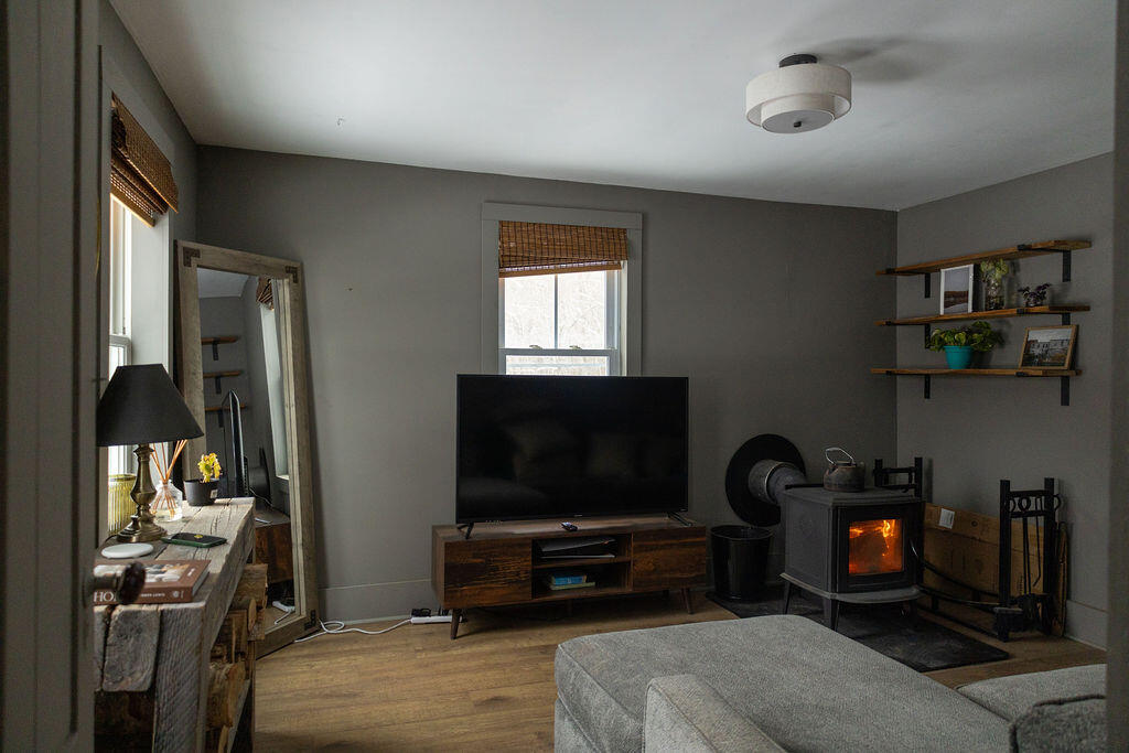 988 Hotel Road Auburn, ME 04210 - Photo 10 of 96 2D4A9041