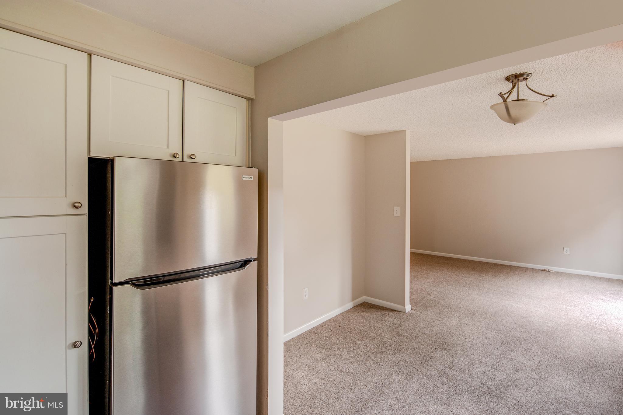 204 Warwick Road, Unit B Stratford, NJ 08084 - Photo 6 of 14 Gallery Image 6
