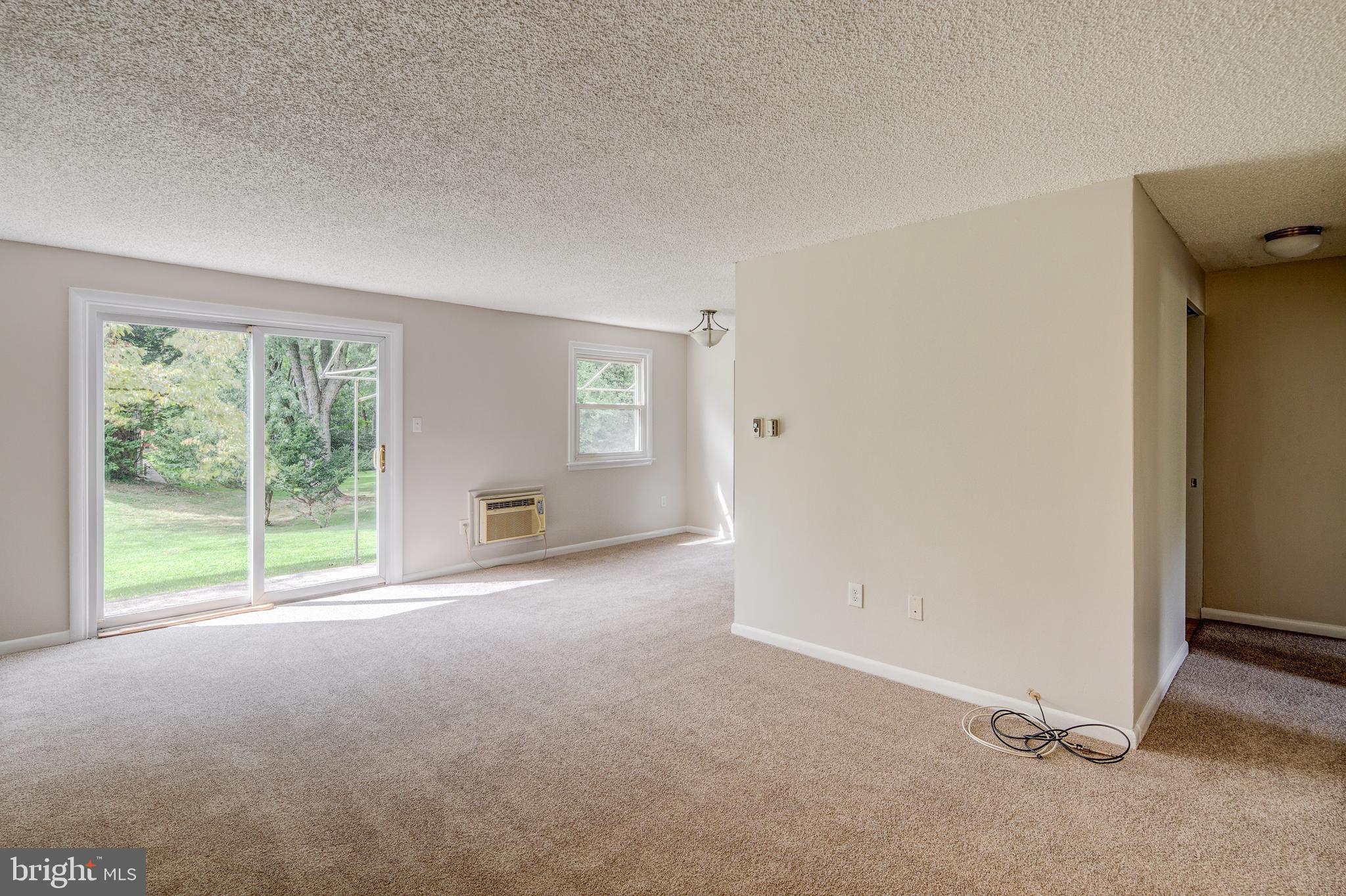 204 Warwick Road, Unit B Stratford, NJ 08084 - Photo 7 of 14 Gallery Image 7