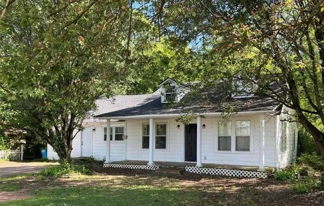 $2,250 | 3025 Maysville Road, Commerce, GA 30529