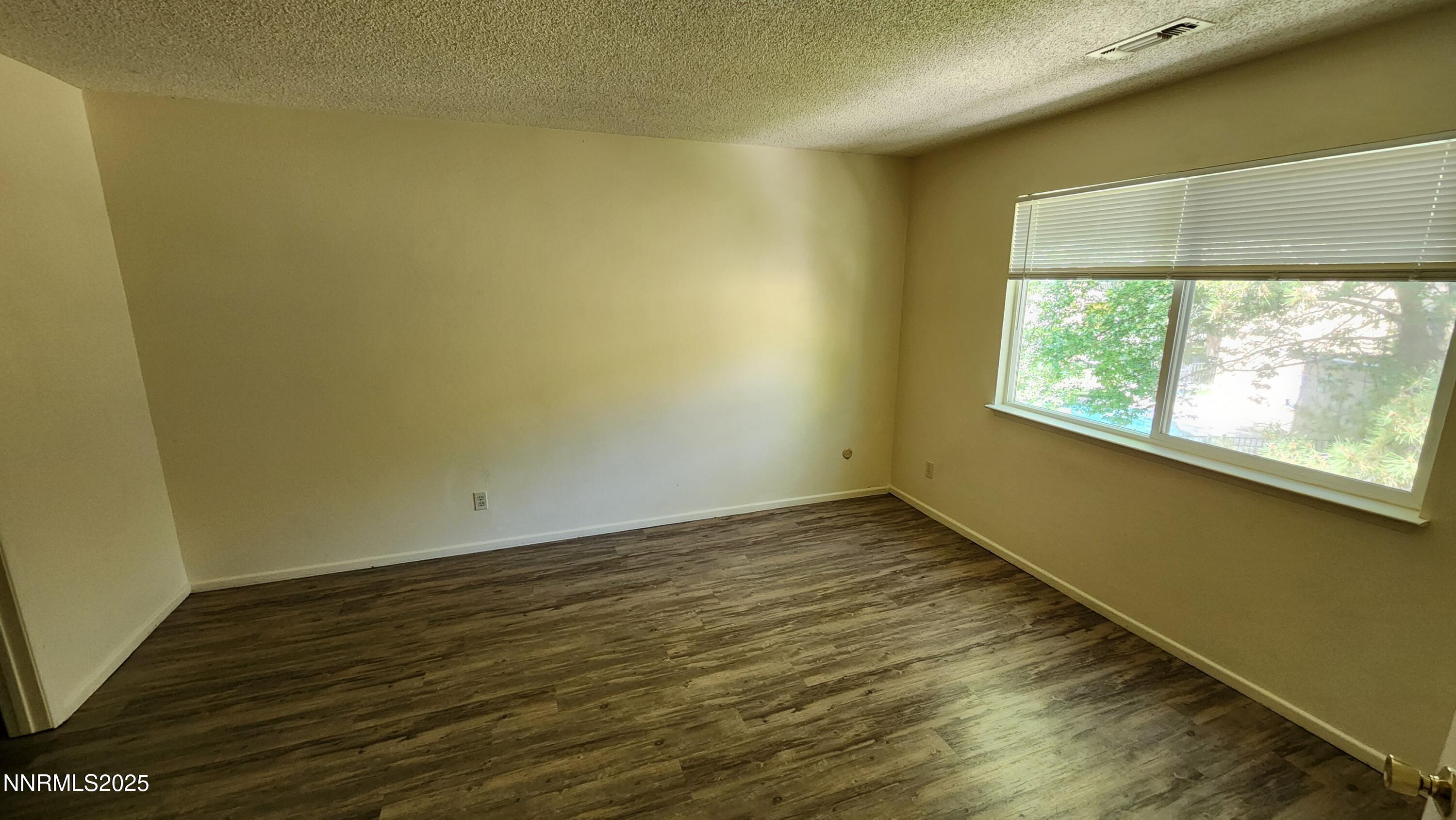 2300 Dickerson Road, Unit 16 Reno, NV 89503 - Photo 10 of 15 2300 Dickerson master