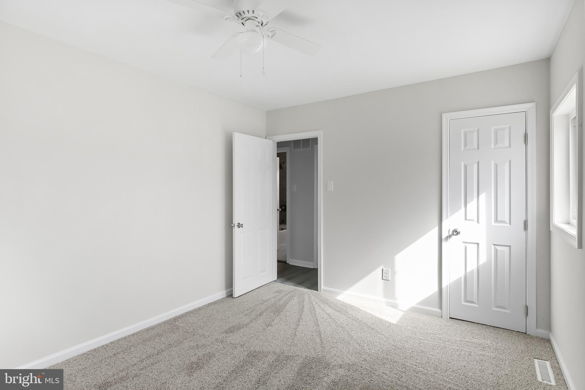 205 West Beach Road Williamstown, NJ 08094 - Photo 14 of 20 Gallery Image 14