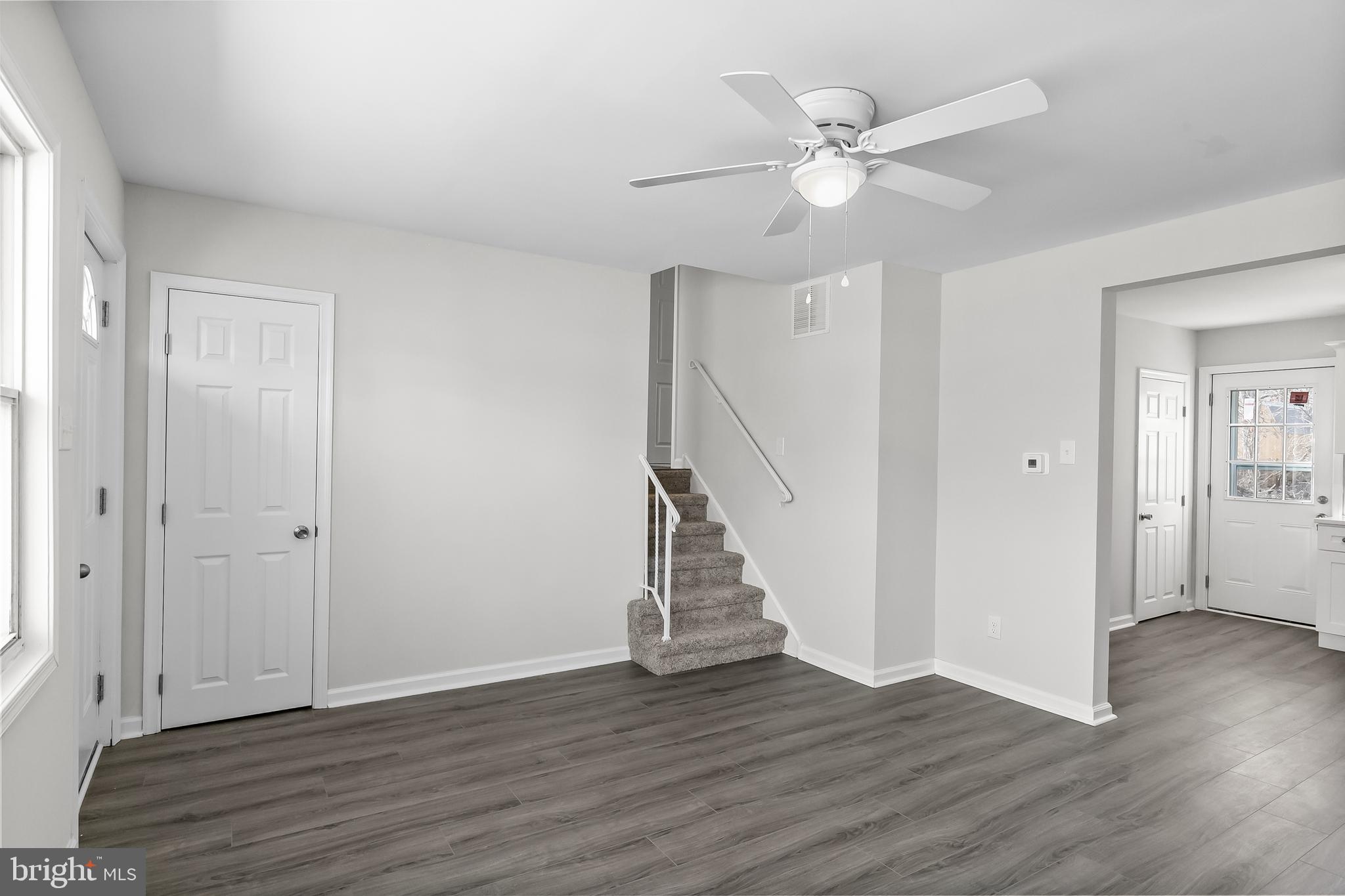 205 West Beach Road Williamstown, NJ 08094 - Photo 5 of 20 Gallery Image 5