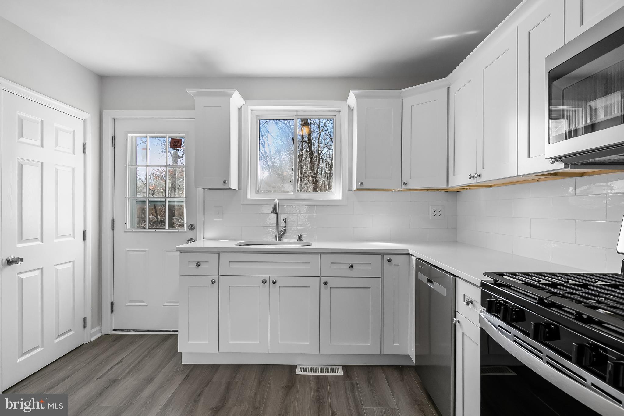 205 West Beach Road Williamstown, NJ 08094 - Photo 6 of 20 Gallery Image 6