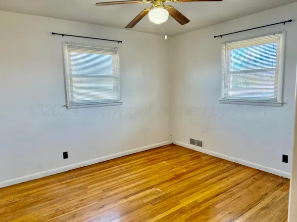 $1,200 | 337 Fairlane Avenue, Amarillo, TX 79108