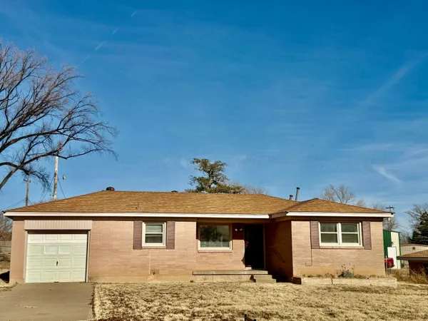$1,200 | 337 Fairlane Avenue, Amarillo, TX 79108