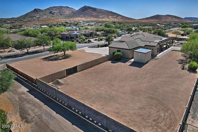 1614 West Maddock Road Phoenix, AZ 85086 - Photo 33 of 88 006-072-Property Mtn Views-666x444