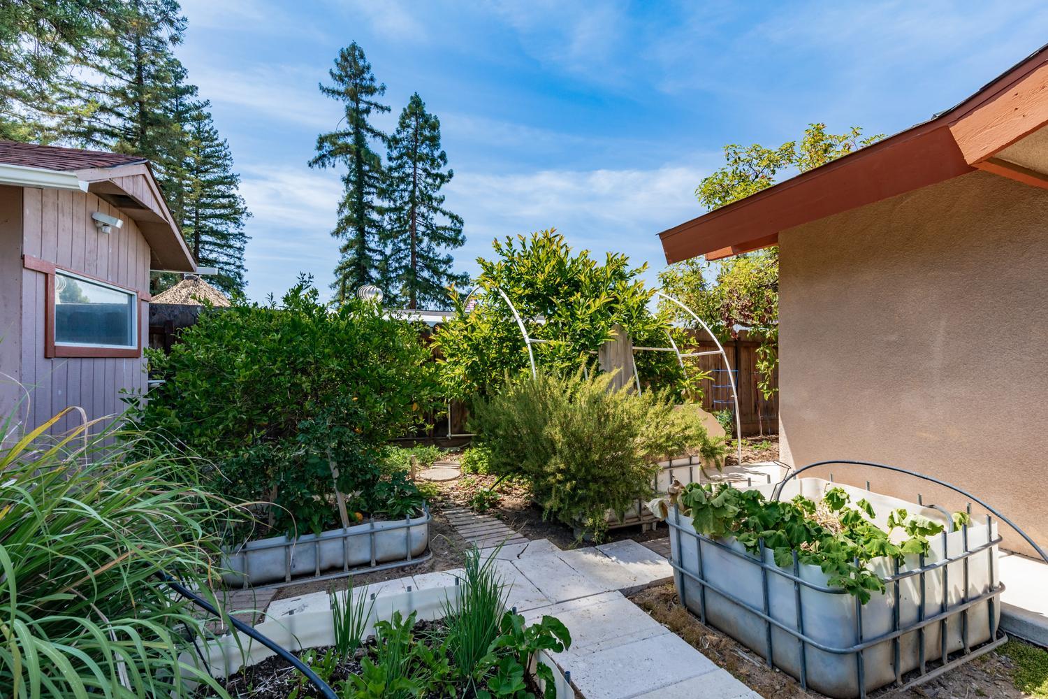 2479 West San Ramon Avenue Fresno, CA 93711 - Photo 45 of 55
