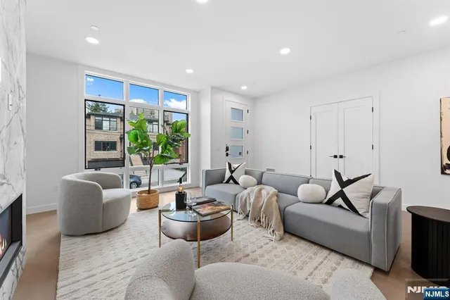 $1,298,000 | 230 Grant Avenue, Cliffside Park, NJ 07010