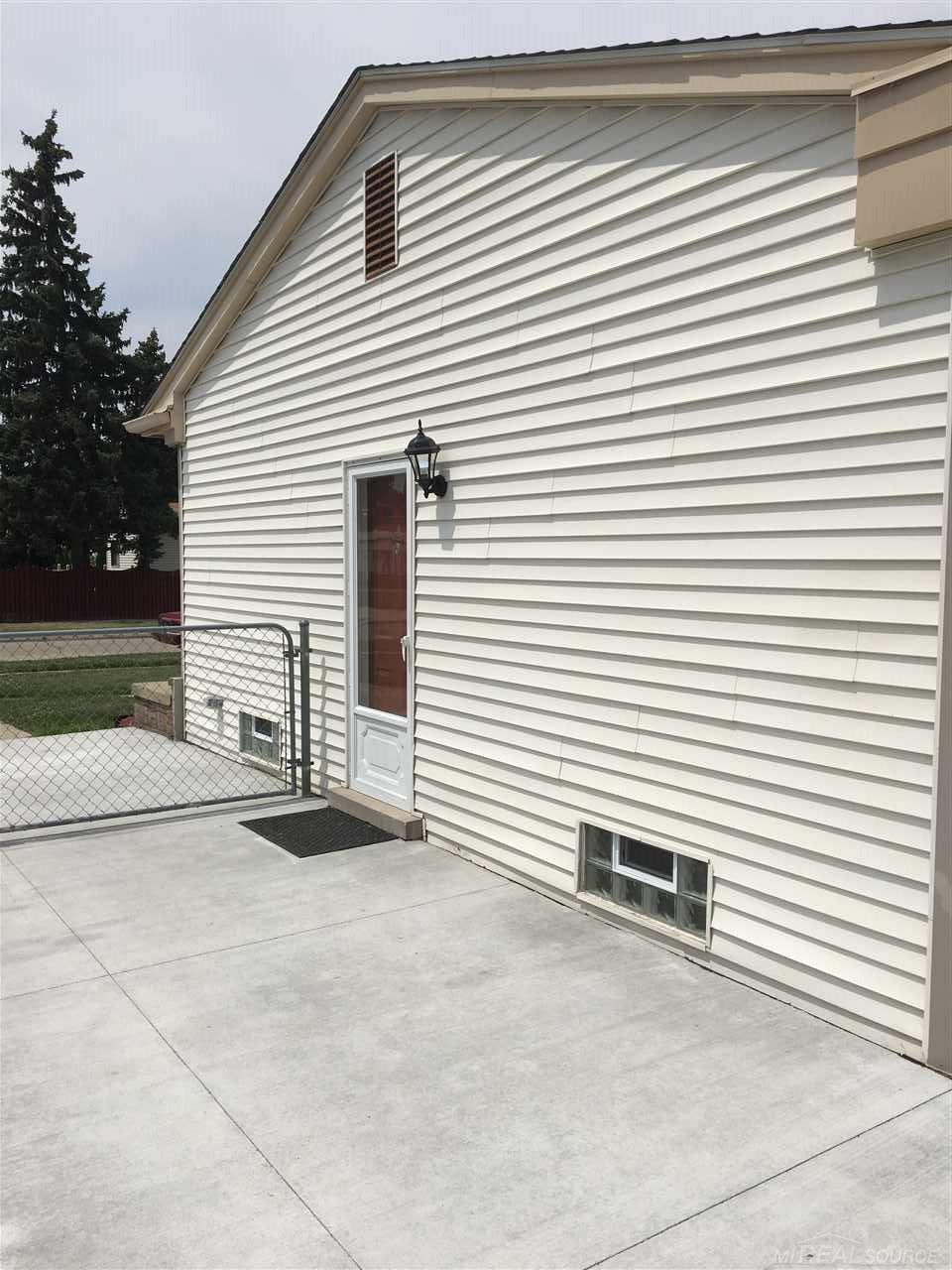 25650 Rubin Road Warren, MI 48089 - Photo 32 of 32 31325592-31.JPG