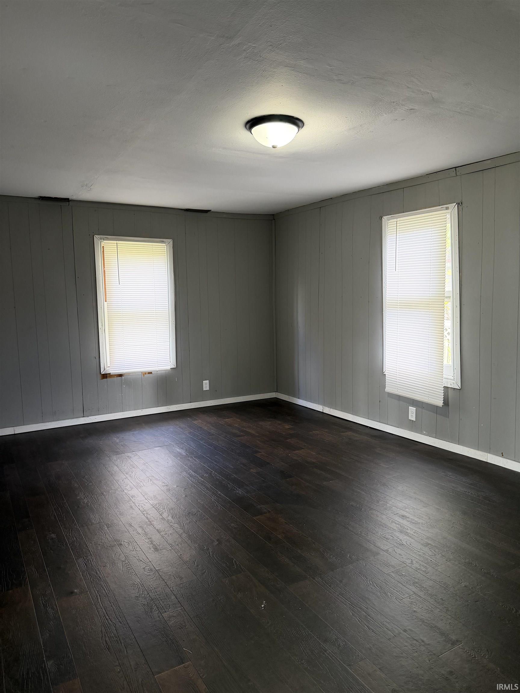 615 Mercer Avenue Goshen, IN 46528 - Photo 12 of 15