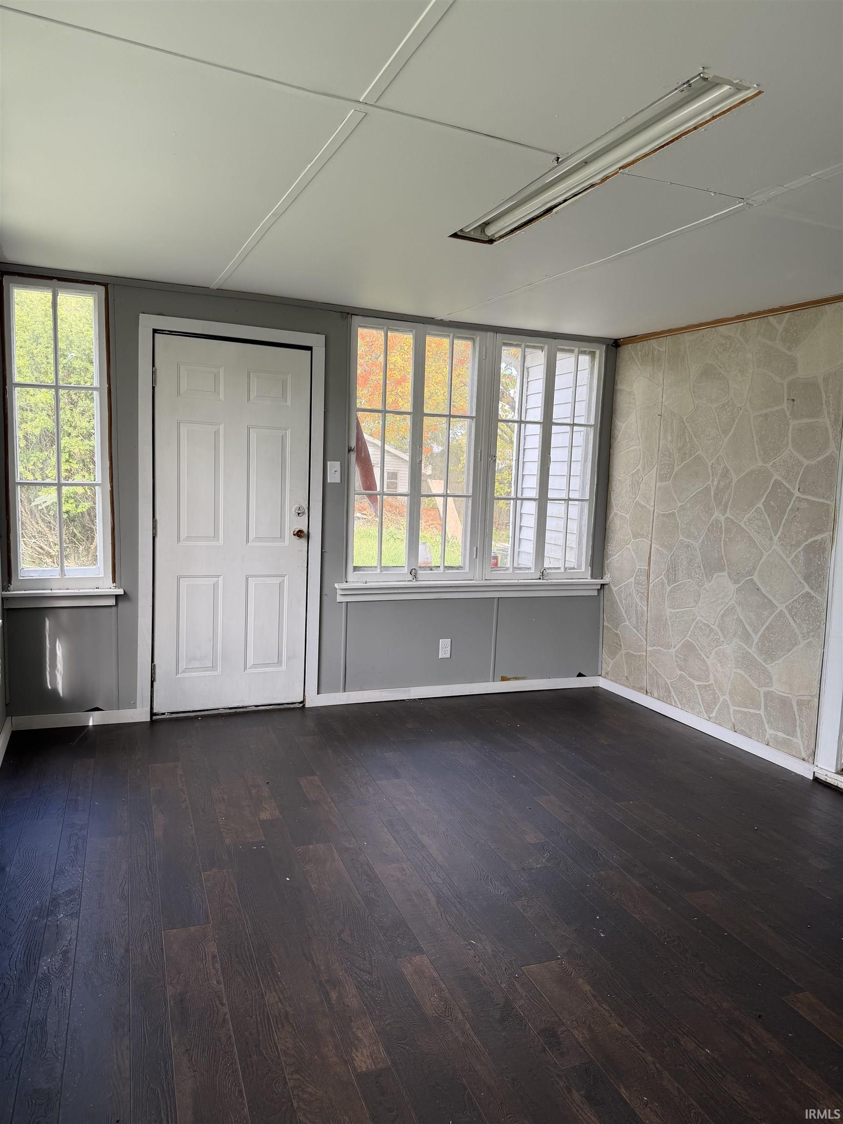 615 Mercer Avenue Goshen, IN 46528 - Photo 10 of 15