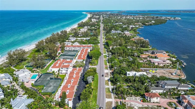 $1,095,000 | 5055 Gulf Of Mexico Drive, Unit 331, Longboat Key, FL 34228