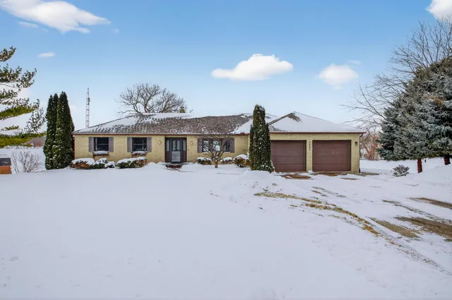 $399,000 | 7021 Donegal Drive, Onsted, MI 49265