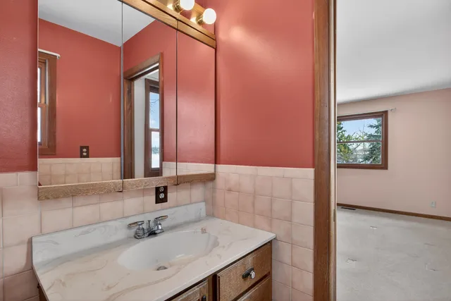 $399,000 | 7021 Donegal Drive, Onsted, MI 49265