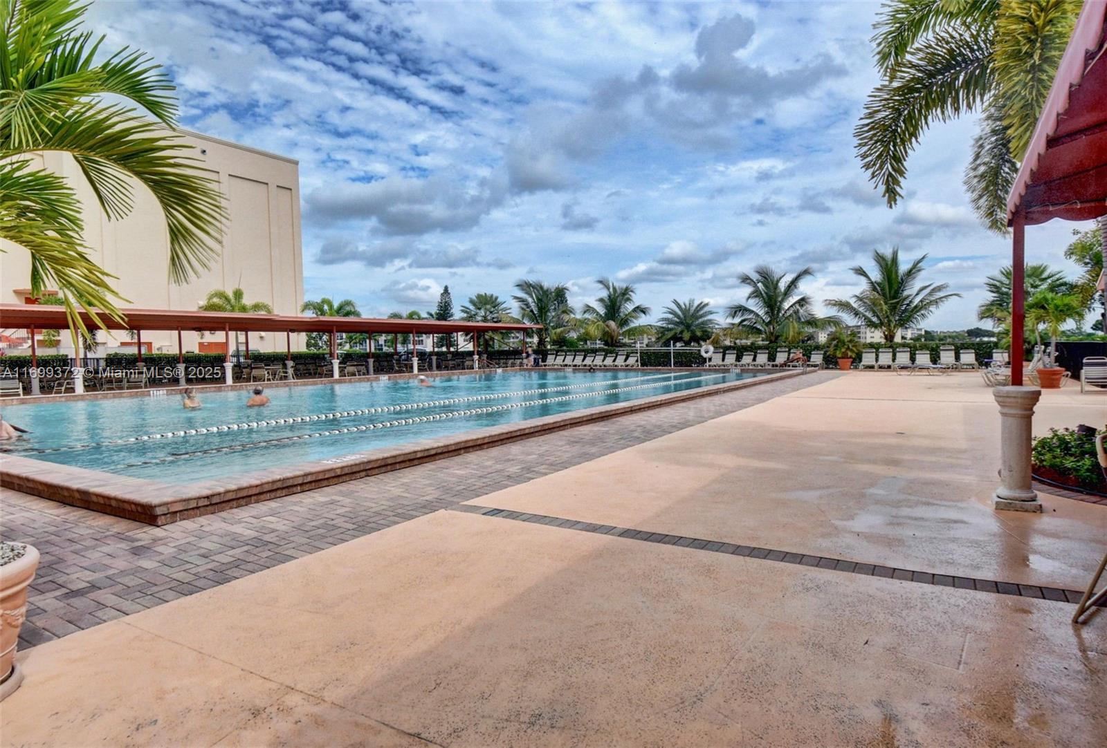 336 Dorset H, Unit H Boca Raton, FL 33434 - Photo 18 of 55 Gallery Image 18