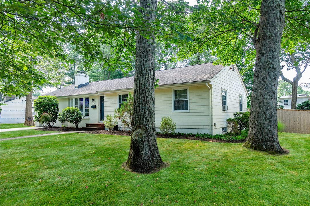 185 Brookhaven Road North Kingstown, RI 02852 - Photo 5 of 49 Gallery Image 5