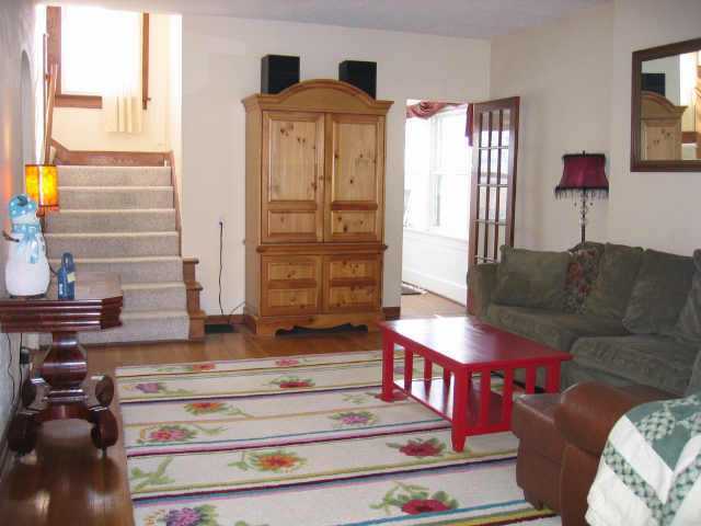 103 Tibet Road Columbus, OH 43202 - Photo 2 of 5