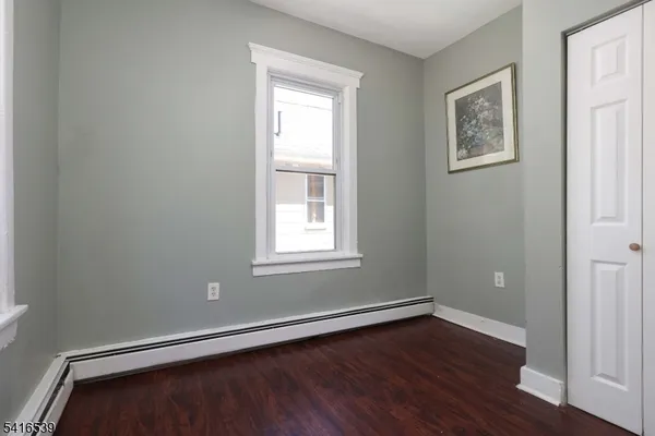 $2,200 | 403 East 9th Avenue, Roselle, NJ 07203