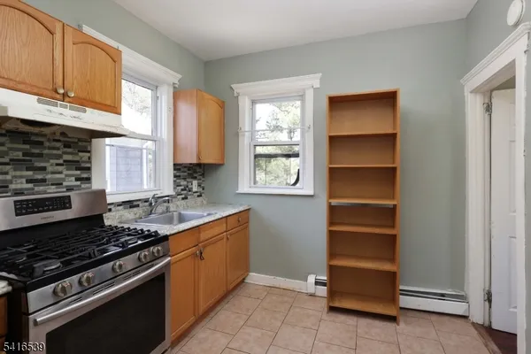 $2,200 | 403 East 9th Avenue, Roselle, NJ 07203