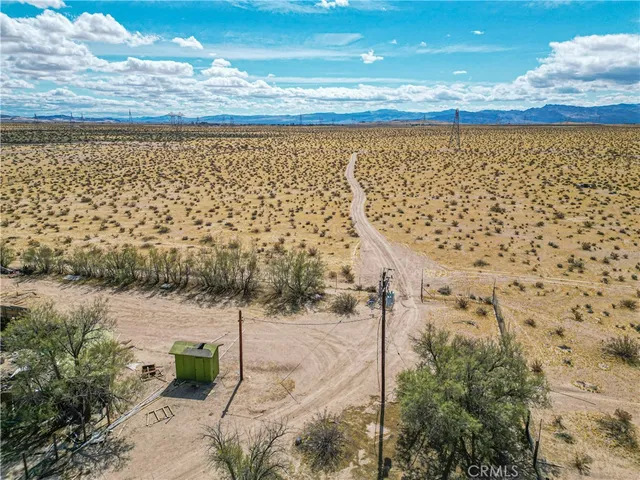 $350,000 | 45200 Camelot Drive, Newberry Springs, CA 92365