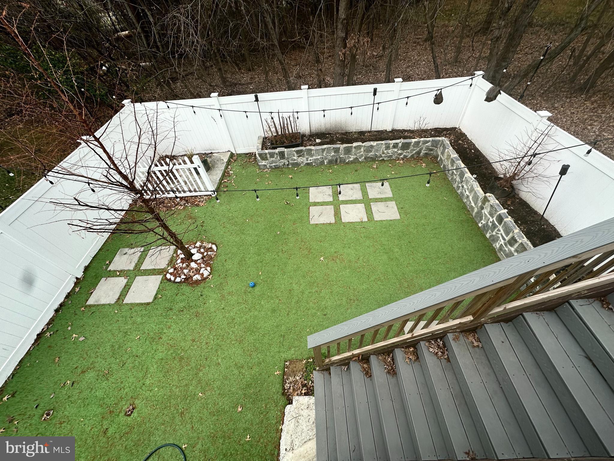 7510 Maury Road Baltimore, MD 21244 - Photo 38 of 39 a view of a tennis ground with a small pool