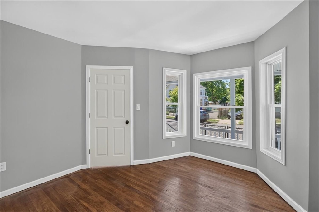58 Greene Street Springfield, MA 01109 - Photo 11 of 41