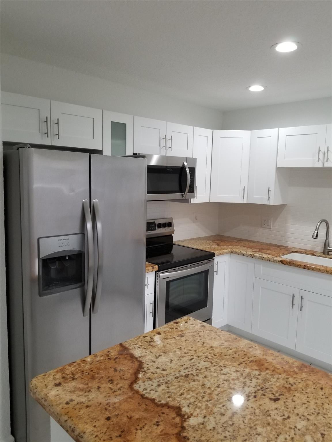 6531 Via Regina Boca Raton, FL 33433 - Photo 3 of 16 Photo 3