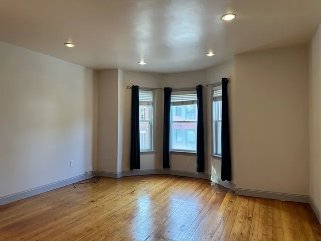 $2,800 | 127 Marcella Street, Unit 1, Boston, MA 02119
