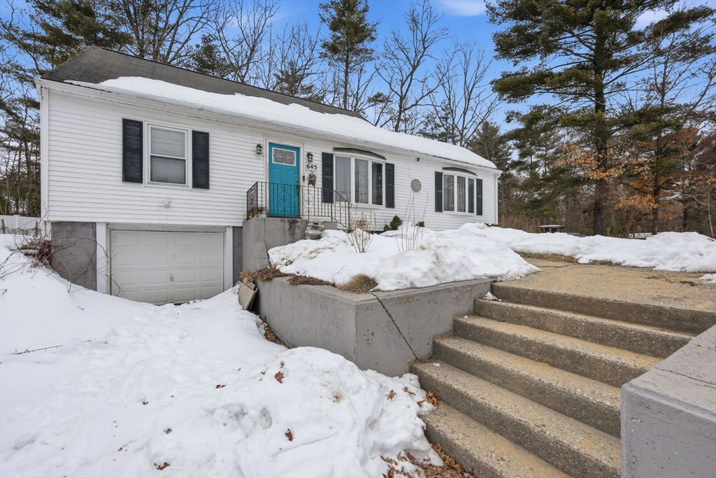645 Alden Street Ludlow, MA 01056 - Photo 2 of 36