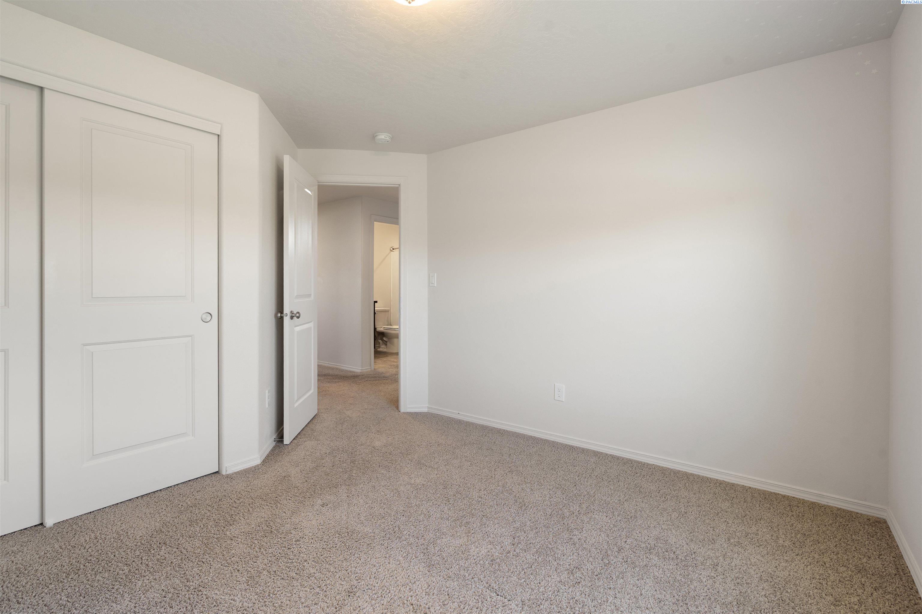 614 Forsell Road Grandview, WA 98930 - Photo 18 of 32 Gallery Image 18