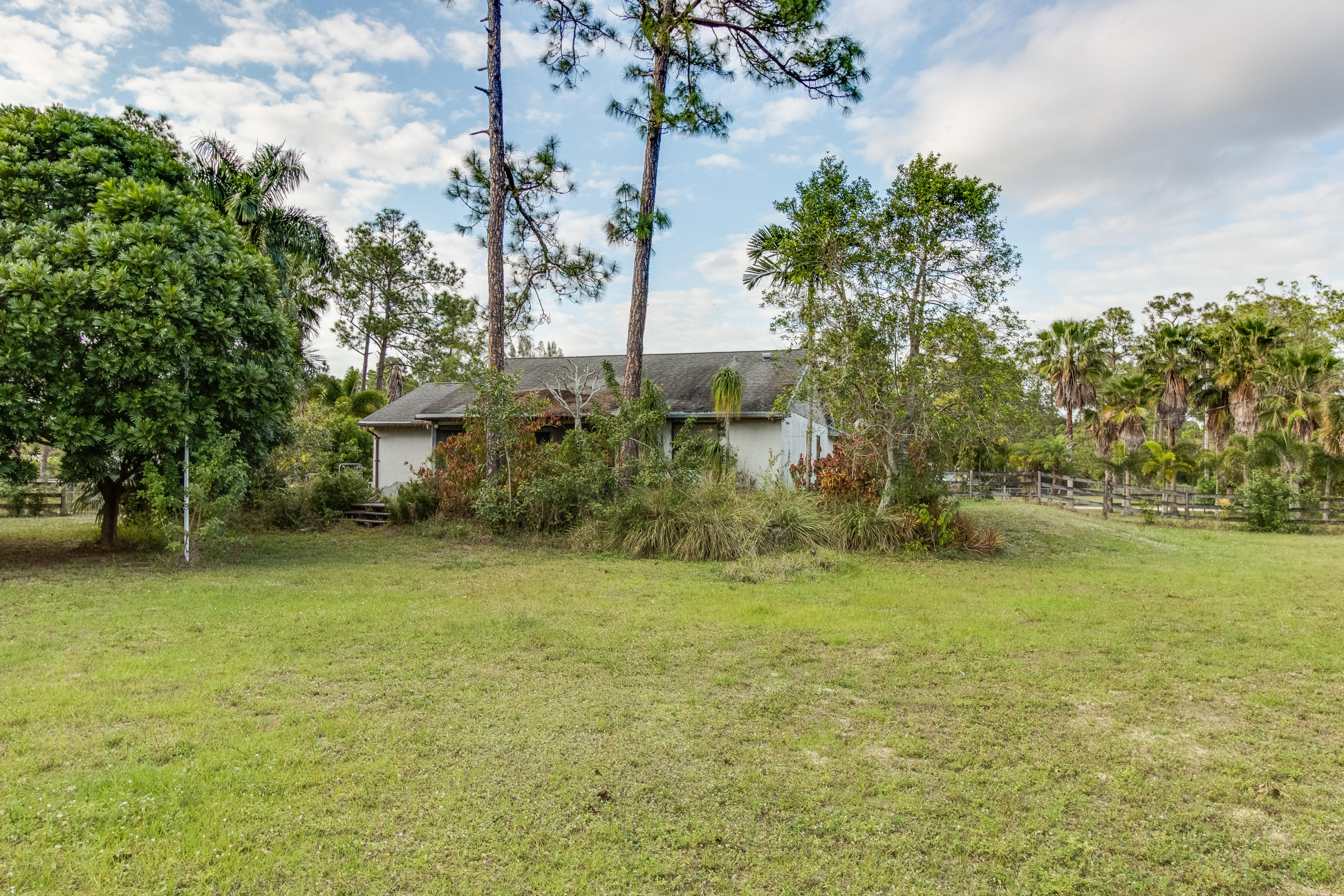 17748 41st Road North Loxahatchee, FL 33470 - Photo 4 of 25 1774841stRdN.-25
