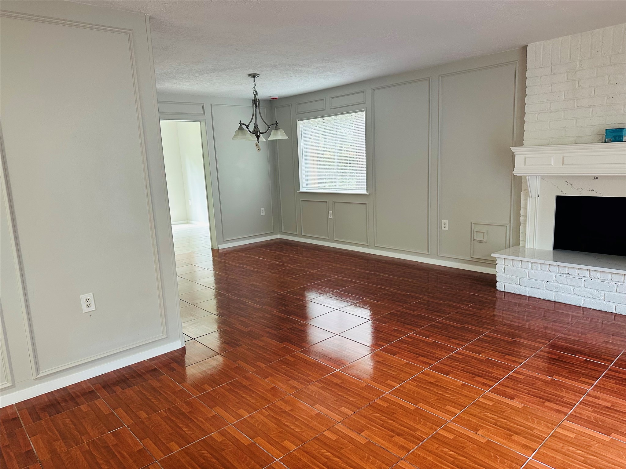 44 Yewleaf Road The Woodlands, TX 77381 - Photo 6 of 33 Gallery Image 6