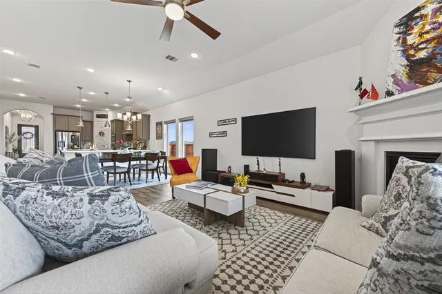 $2,848 | 2703 Tanager Trace, Katy, TX 77493