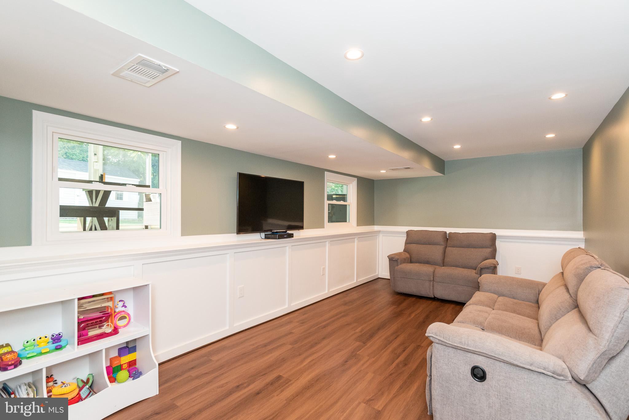 9617 Dundawan Road Baltimore, MD 21236 - Photo 41 of 54 Family Room