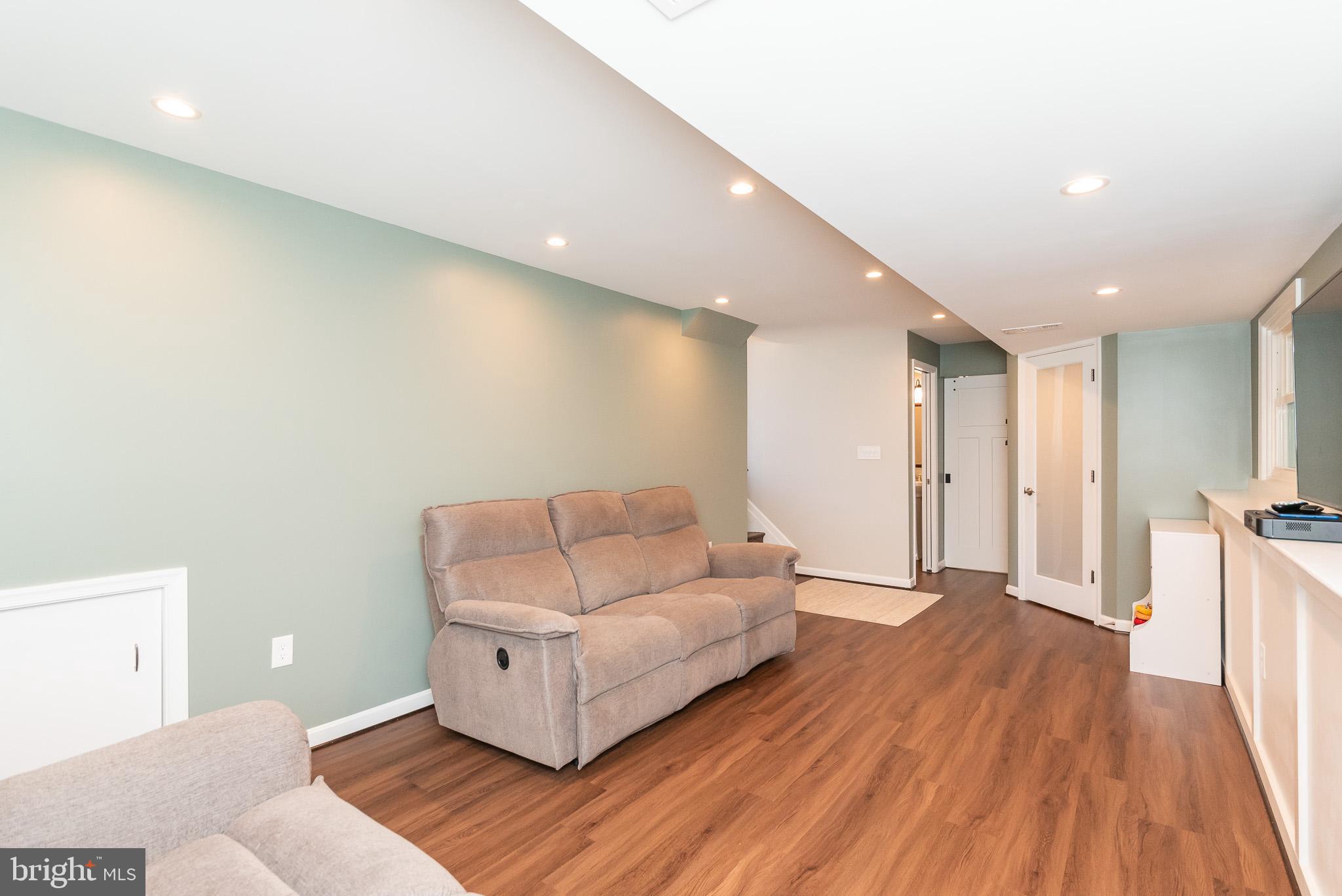 9617 Dundawan Road Baltimore, MD 21236 - Photo 43 of 54 Family Room